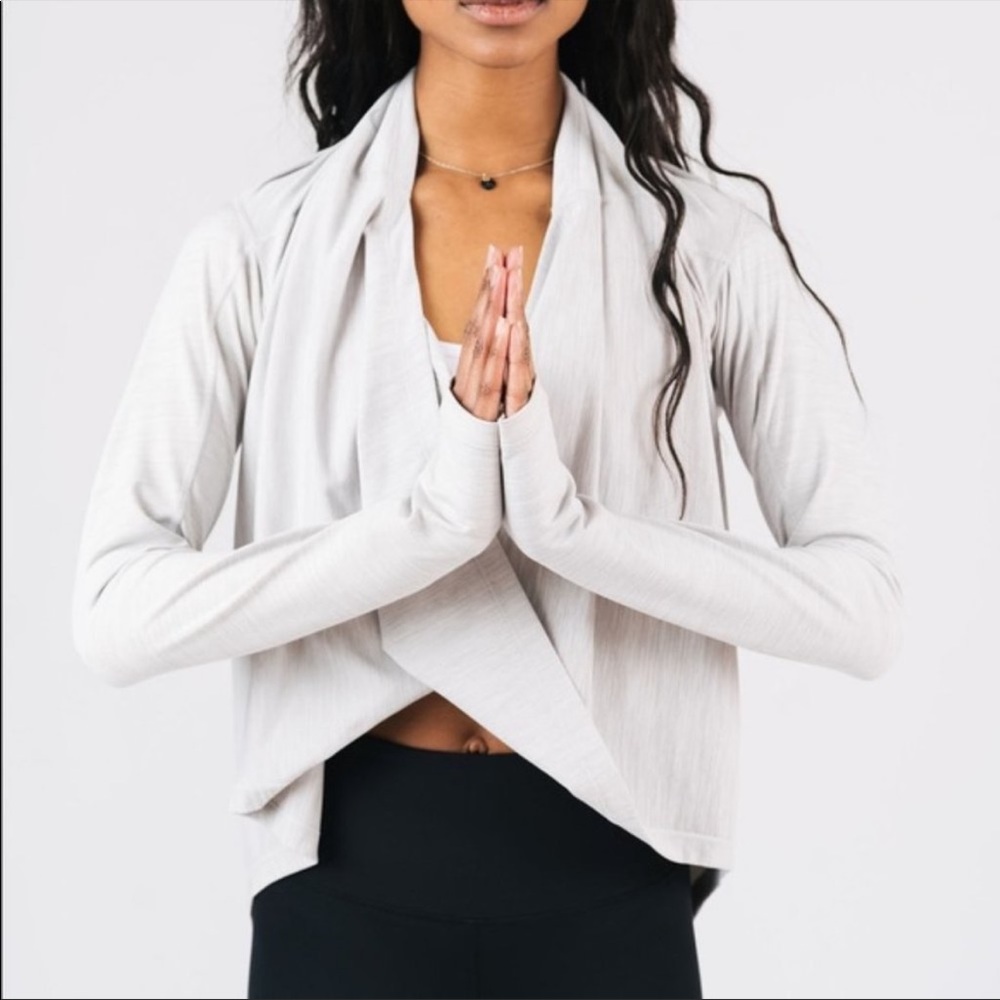 Ziya Active yoga shawl Long Sleeve Pullover Size L